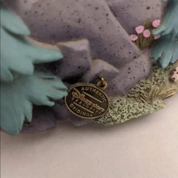 Disney SNOW WHITE & SEVEN DWARVES large Music SNOW GLOBE collectible holidays - Picture 10 of 13